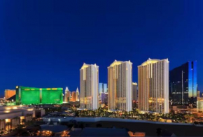 MGM Signature 30th Floor Penthouse w Balcony